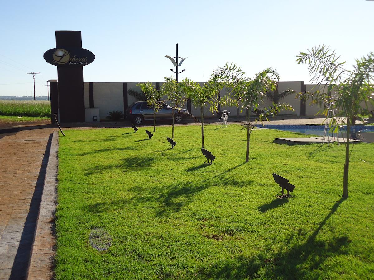 Libertê Palace Hotel Rio Verde Exterior foto